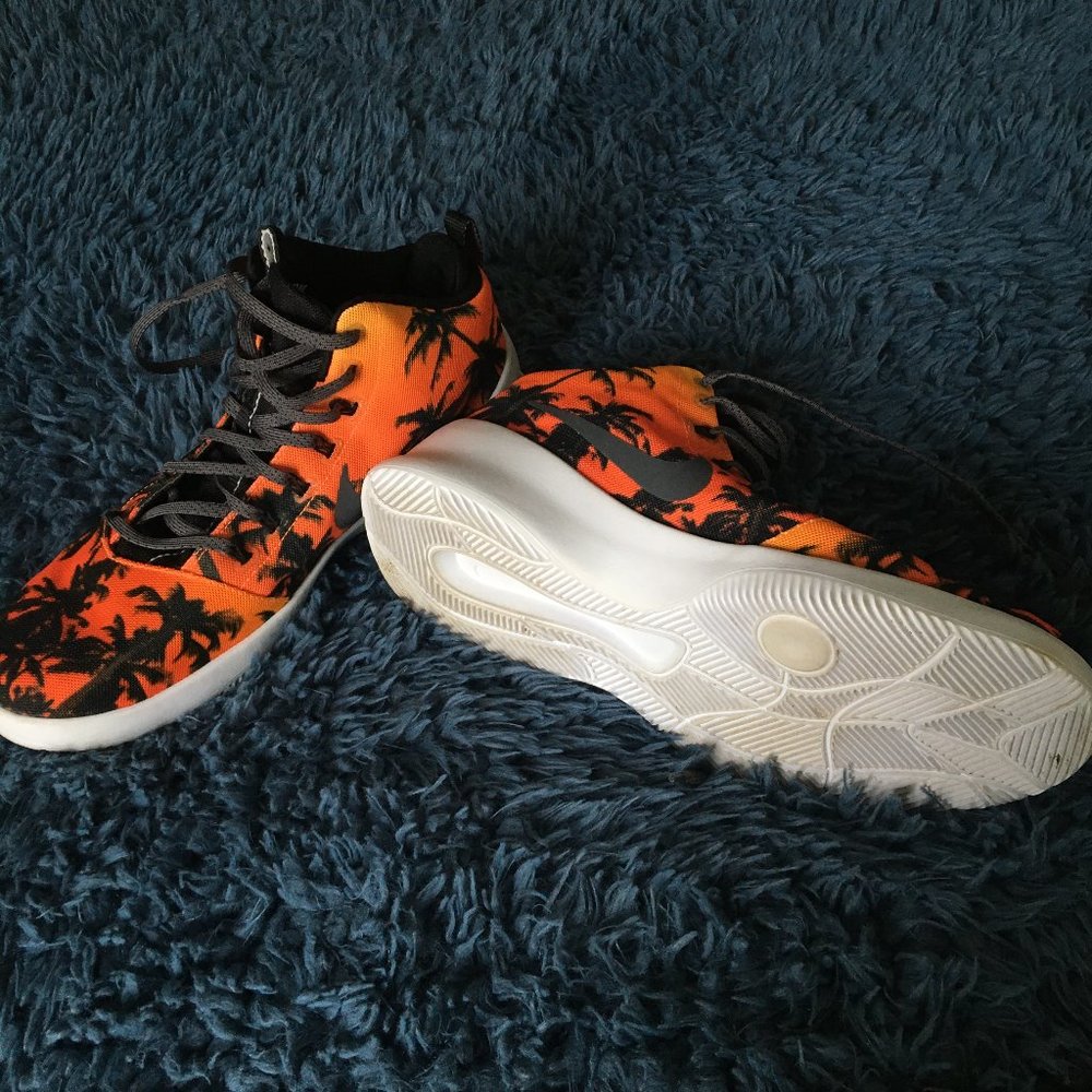 nike hyperdunk - Picture 3 of 7